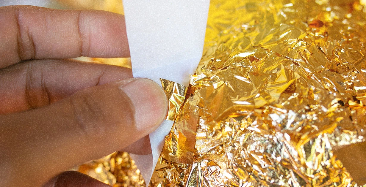 An atom-thick gold leaf: how is this possible?! An atom-thick gold leaf: how is this possible?!