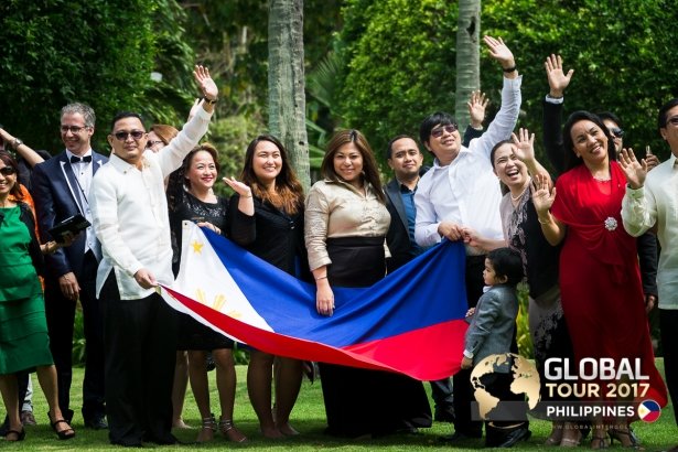 [FOTOGRAFIE] Le Filippine vanno per l'oro nella conferenza Global Tour 2017