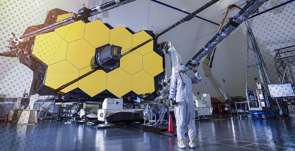 Золотое зеркало телескопа имени Джеймса Уэбба